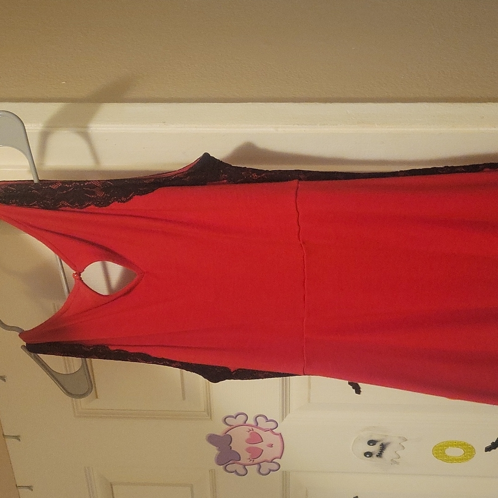 Top - Picture 2 of 2